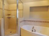 Ensuite north 2nd floor bath