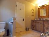 Ensuite north 2nd floor bath